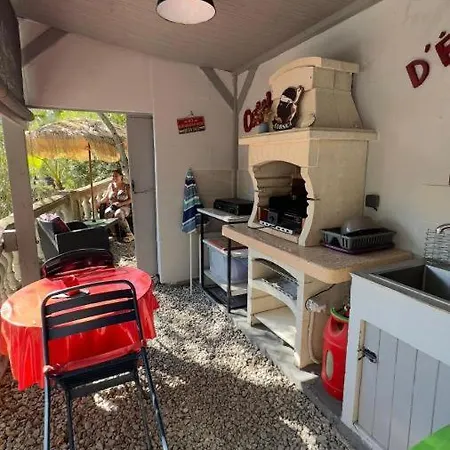홈스테이 Independante Climatisee, Cuisine D'ete, Piscine *