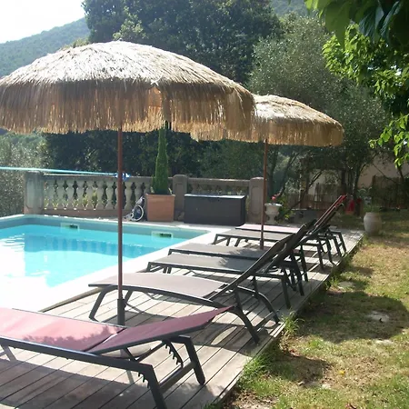 בית אירוח Independante Climatisee, Cuisine D'ete, Piscine Sartène